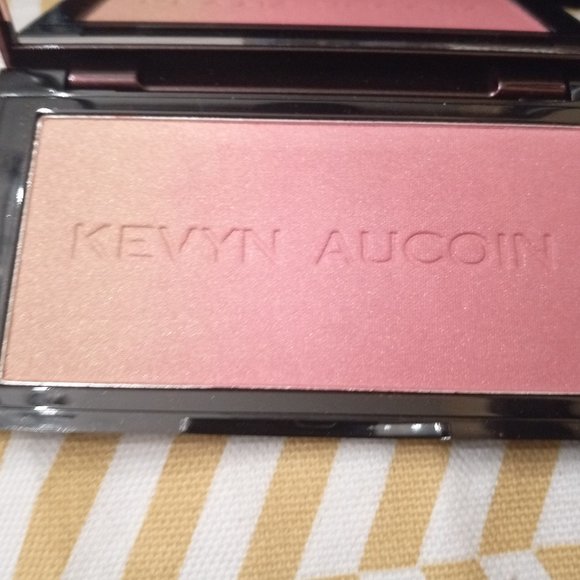 2 Palettes - Kevyn Aucoin The Neo-Blush in Rose Cliff & Tarteist Pro Glow To Go - Picture 5 of 14